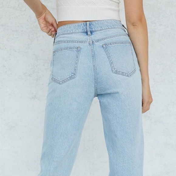 PACSUN New Distressed Mom Jeans High Rise Light Blue Wash Ripped Size 26 - Picture 16 of 16